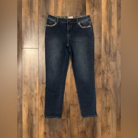 Chico's Denim - Chico’s Leopard Trim Ankle Jeans Sz 0 Dark Wash Stretch Denim Animal Print